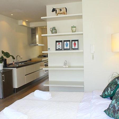 The Canalview Retreat Amsterdam Bagian luar foto