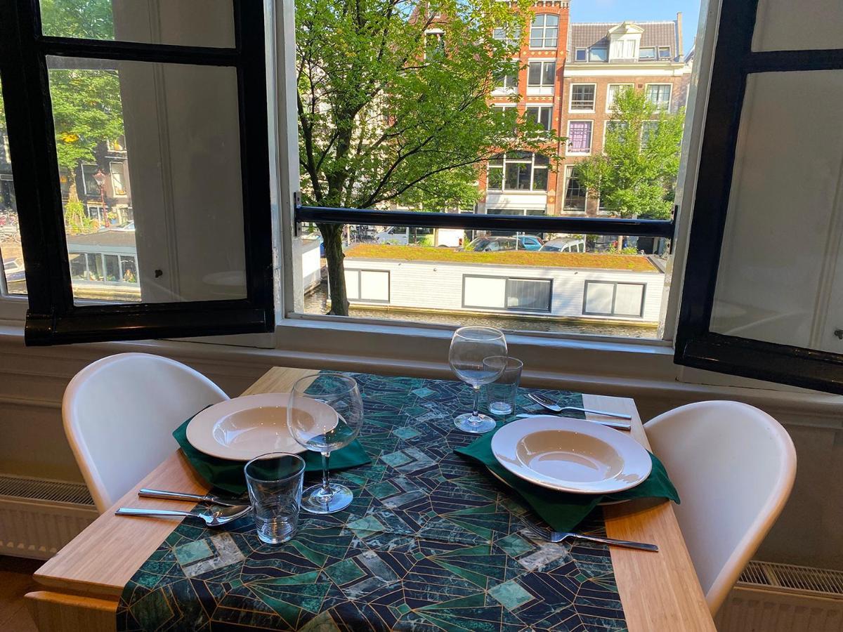 The Canalview Retreat Amsterdam Bagian luar foto