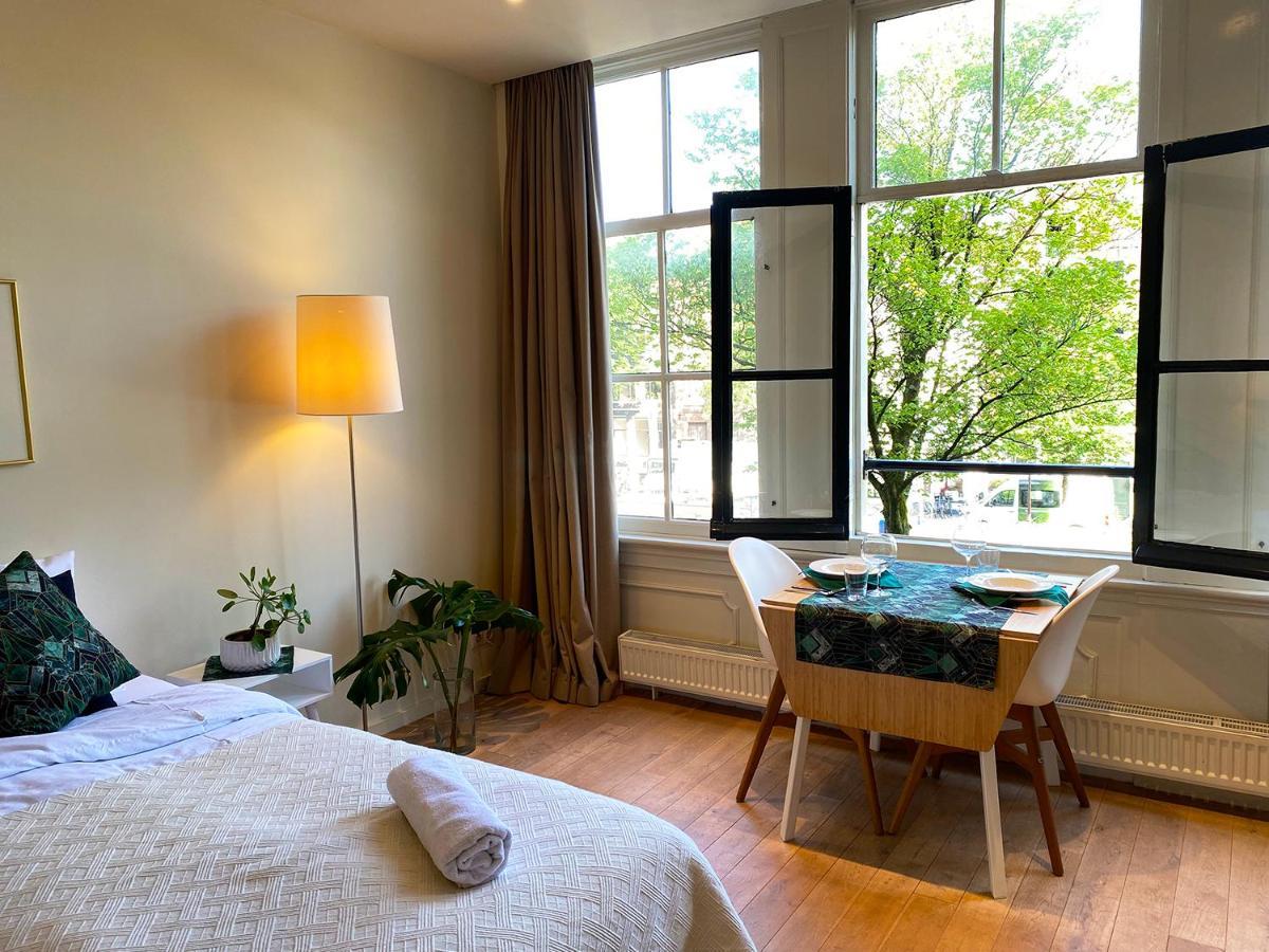 The Canalview Retreat Amsterdam Bagian luar foto