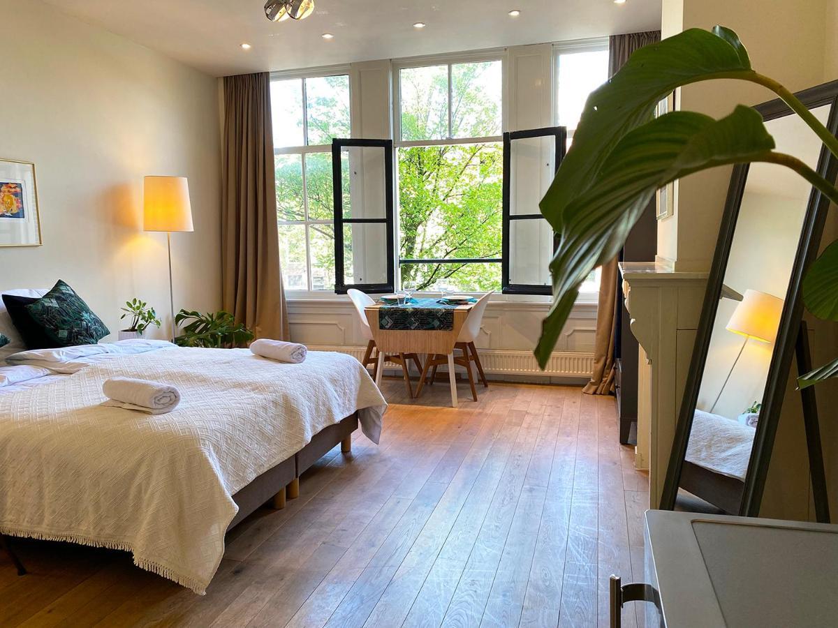 The Canalview Retreat Amsterdam Bagian luar foto