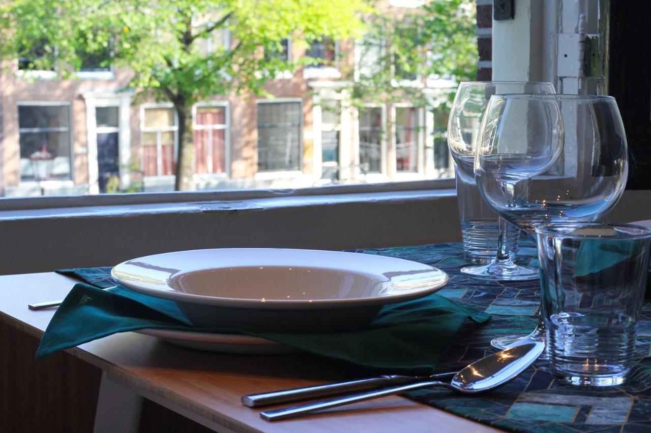 The Canalview Retreat Amsterdam Bagian luar foto