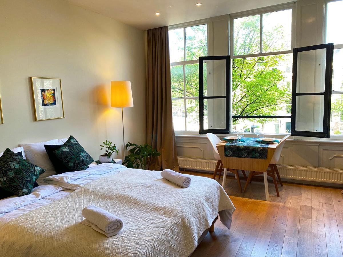 The Canalview Retreat Amsterdam Bagian luar foto