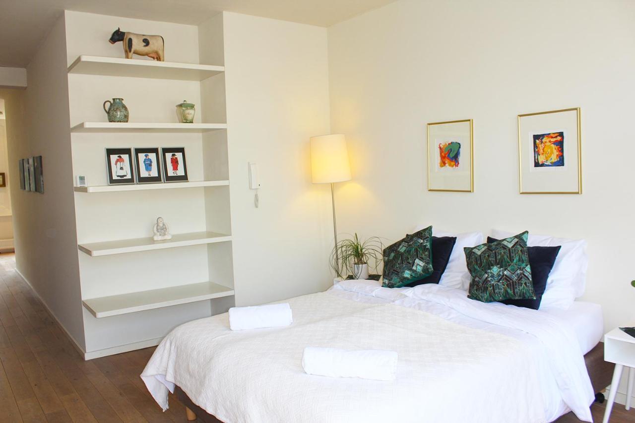The Canalview Retreat Amsterdam Bagian luar foto