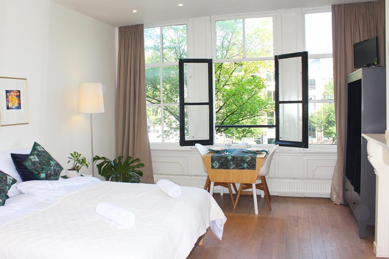 The Canalview Retreat Amsterdam Bagian luar foto